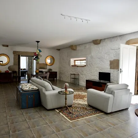 Casa Dalevada, Veade