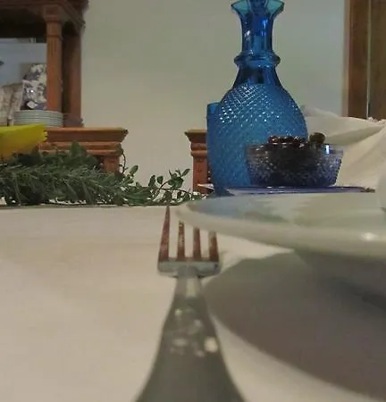 Casa Dalevada, Veade *