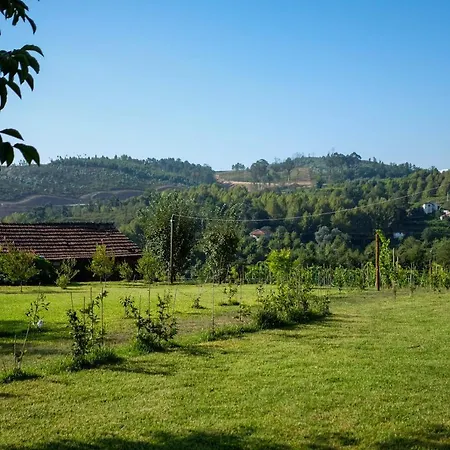 Casa Dalevada, Veade 게스트하우스